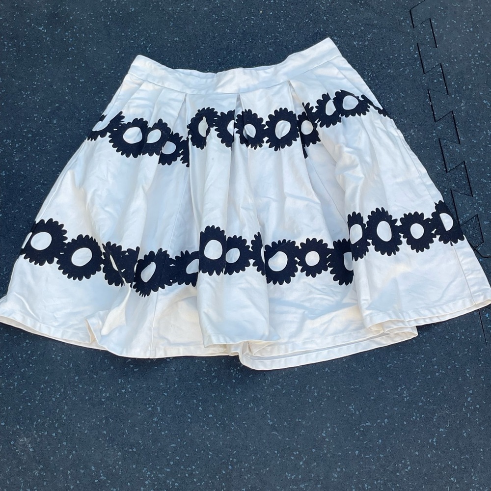 Stylish White and Black Women's Skirt